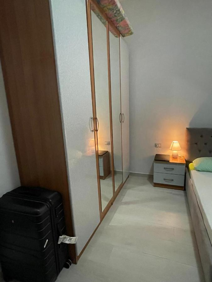 Apartament Gjergji Sarandë Eksteriør bilde